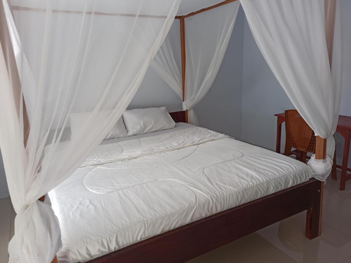 Tangkoko Jungle Homestay Rinondoran Extérieur photo