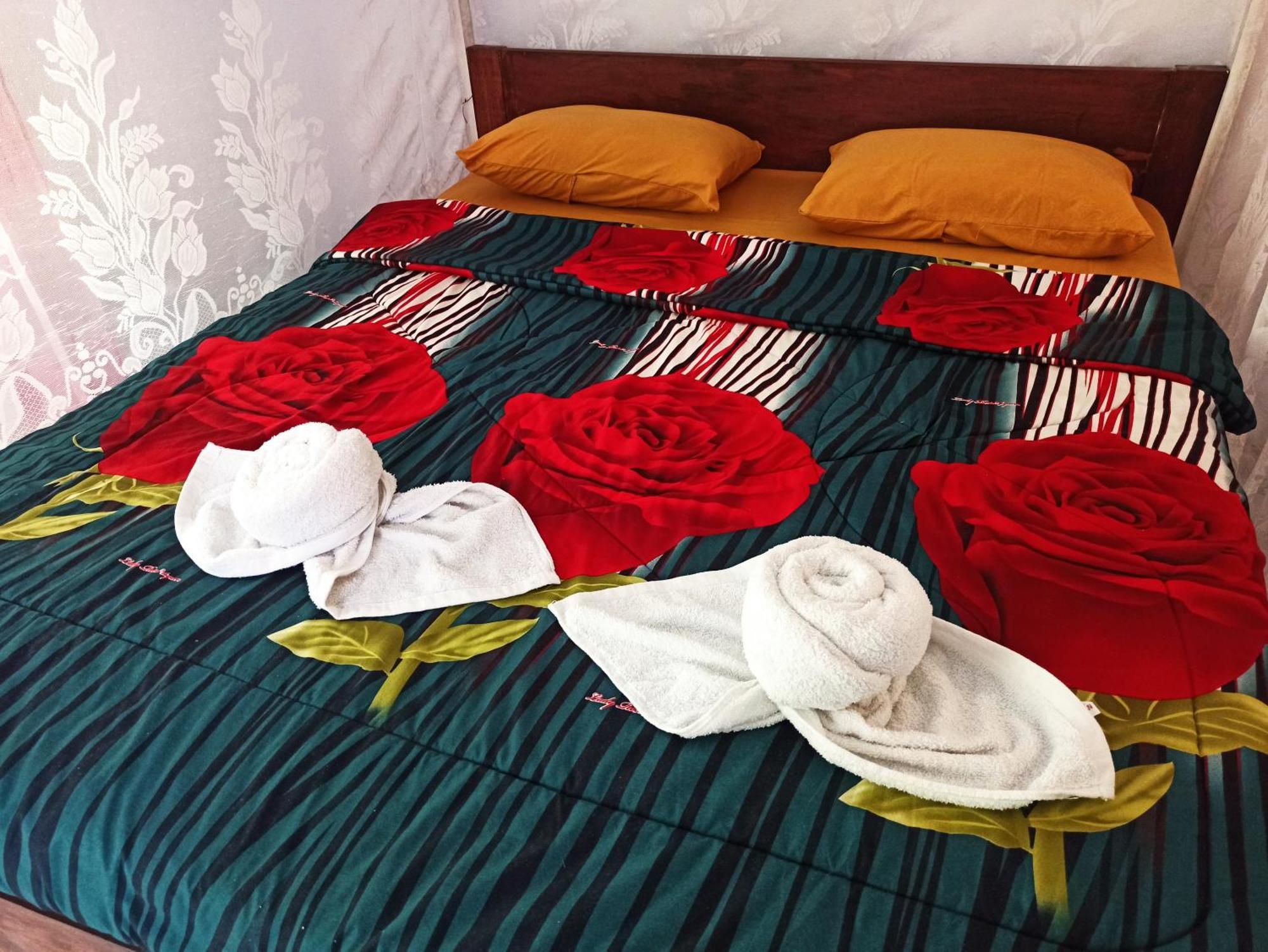 Tangkoko Jungle Homestay Rinondoran Extérieur photo